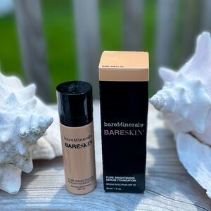 NIB bareMinerals Bareskin Pure Brightening Serum Foundation Bare Shell